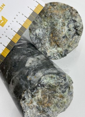 Figure 2. Example of high-grade gold mineralization in Keats hole NFGC-20-26 (note this is not intended to be representative of the gold mineralization in NFGC-20-26). (CNW Group/New Found Gold Corp.)